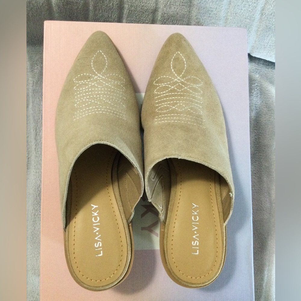 Lisa-Vivcky Women's Tan Suede Pointed Slip-On Mules - Picture 5 of 9
